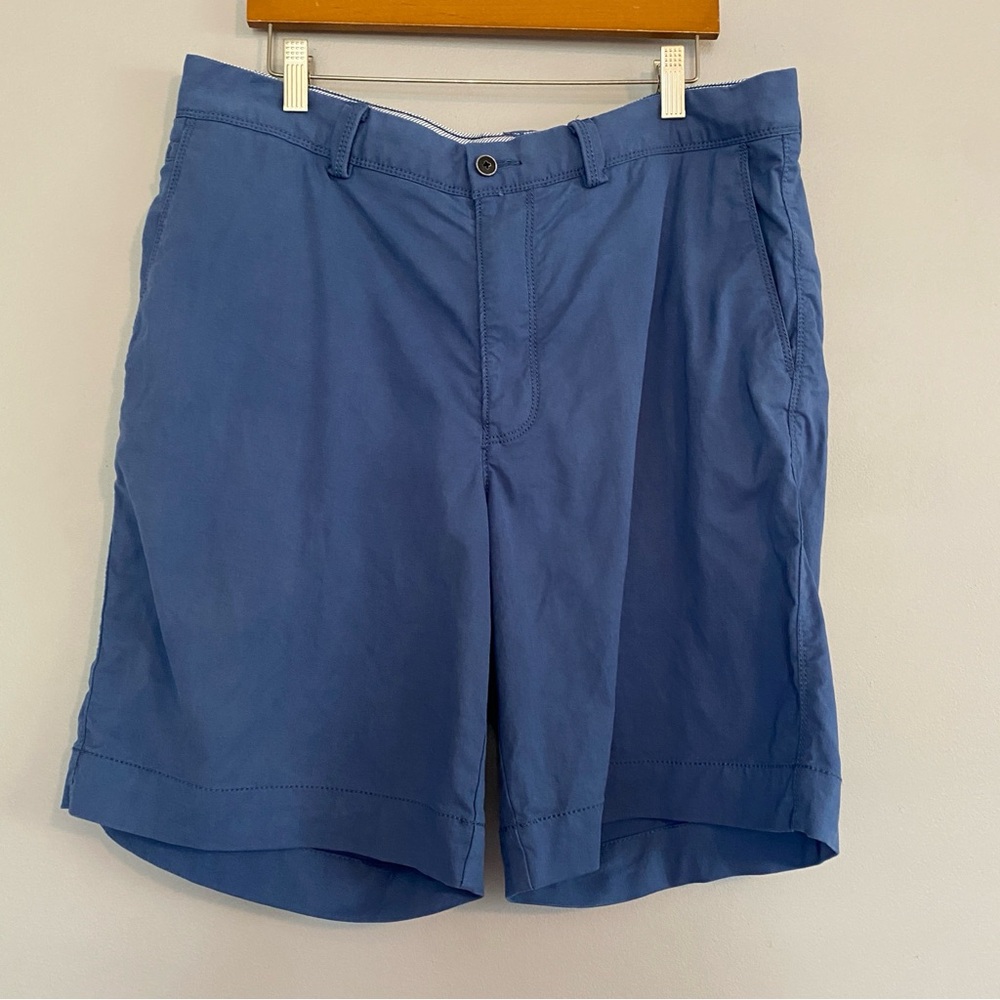 Tommy Bahama Blue Shorts - Size 34